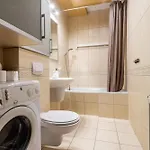 Przestrzenny Victus Z 2 Sypialniami Oraz Basenem By Renters Lejlighed