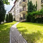 Przestrzenny Victus Z 2 Sypialniami Oraz Basenem By Renters Lejlighed