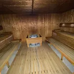 Przestrzenny Victus Z 2 Sypialniami Oraz Basenem By Renters Lejlighed *