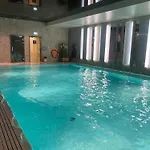 Przestrzenny Victus Z 2 Sypialniami Oraz Basenem By Renters Sopot