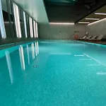 Przestrzenny Victus Z 2 Sypialniami Oraz Basenem By Renters Lejlighed *