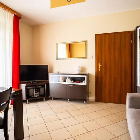Lejlighed Przestrzenny Victus Z 2 Sypialniami Oraz Basenem By Renters *